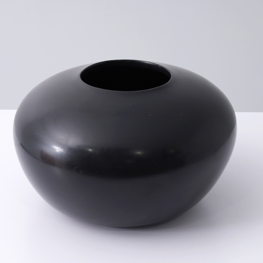 Juan Hamilton ABIQUIU Sculpture / Vessel, 15"Dia