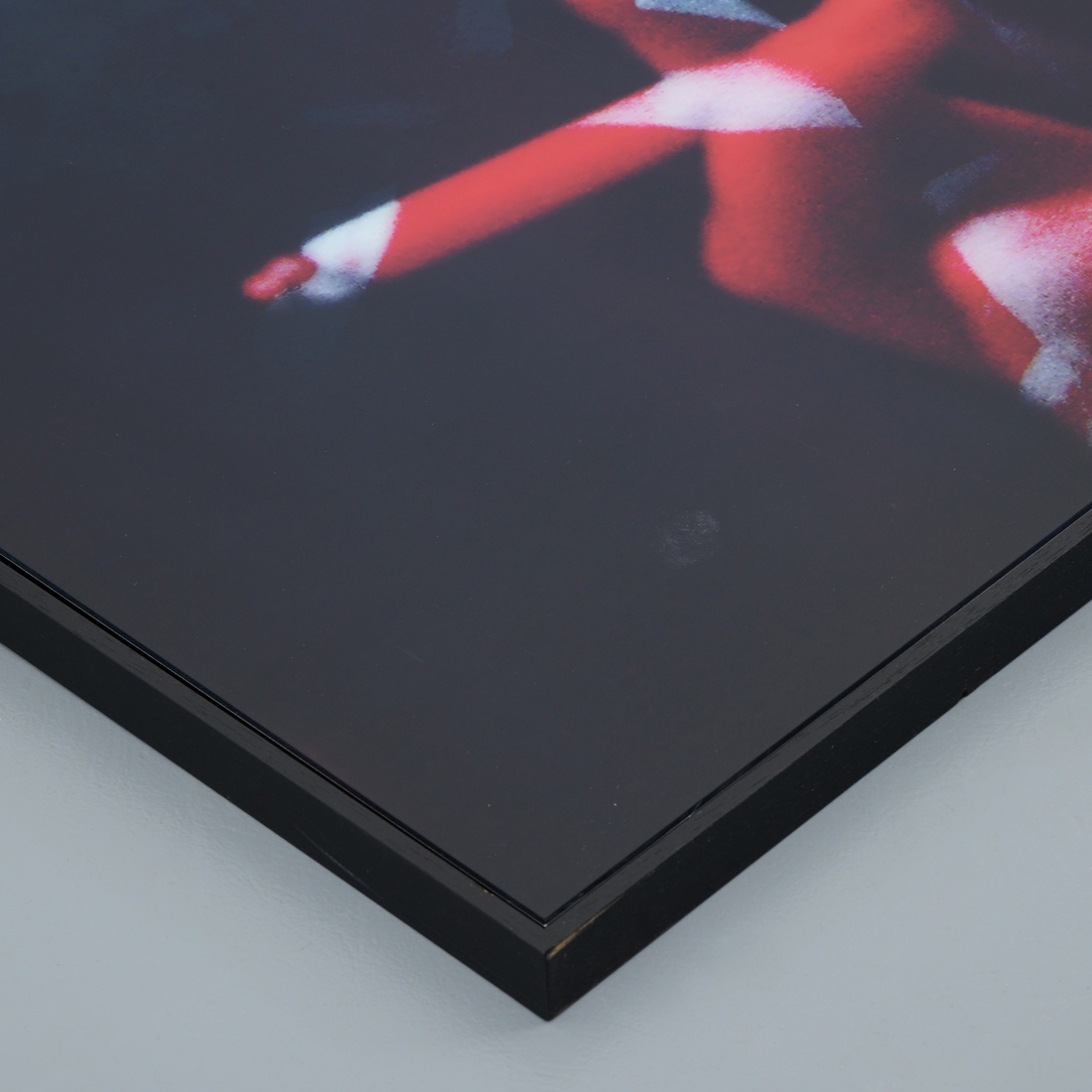 Jonathan Bermudes RED SMOKING STAR Gelatin Silver Print, Marilyn Monroe, 65.5″W - Image 4